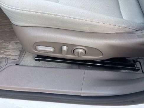 Used 2023 Chevrolet Malibu LT w/ LPO, Floor Liner Package FWD image 11