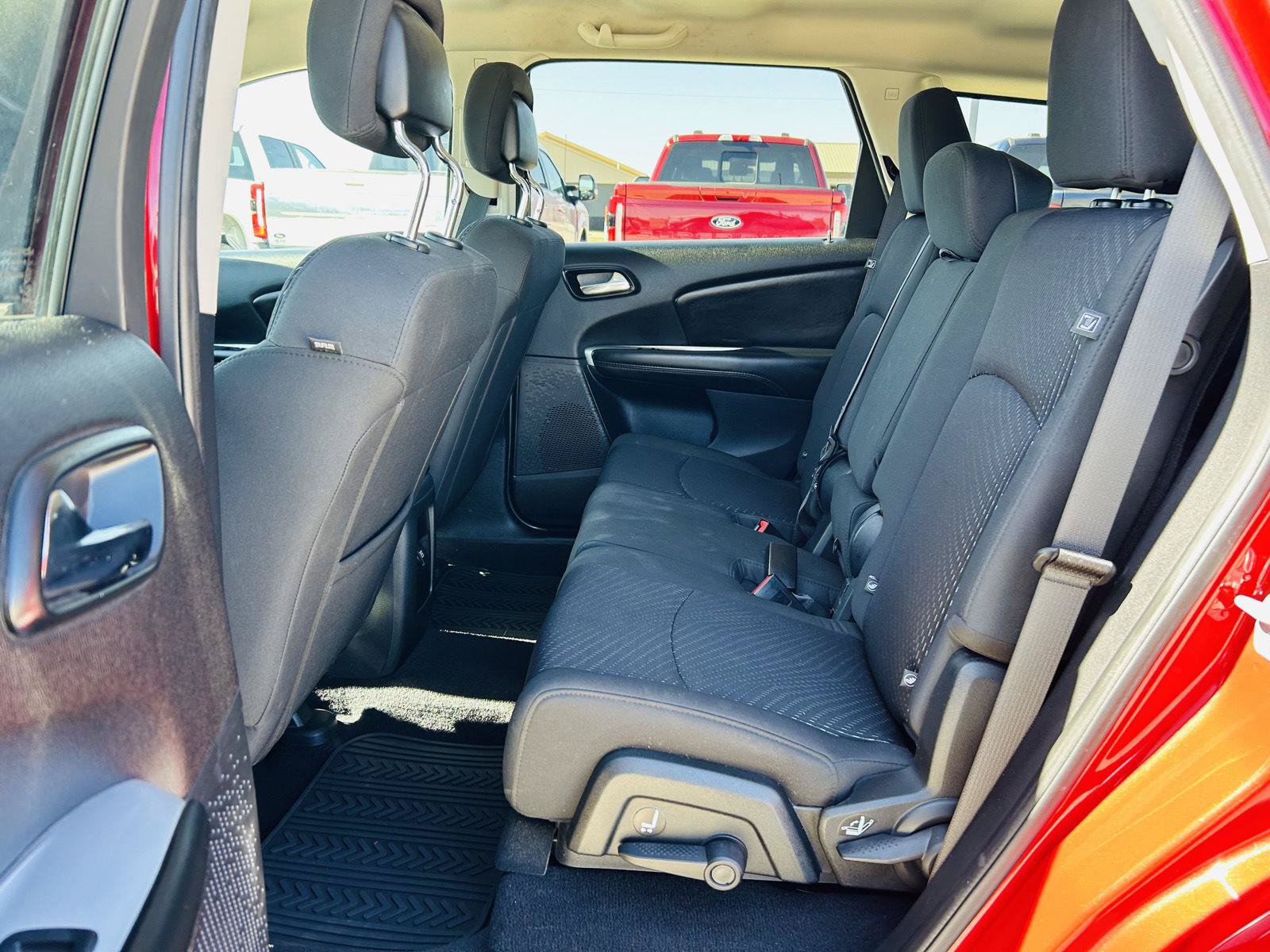 Used 2018 Dodge Journey SE w/ Connectivity Group FWD image 20