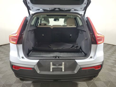Certified 2026 Volvo XC40 B5 Plus AWD/4WD image 11