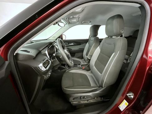 Certified 2023 Chevrolet TrailBlazer LT w/ Convenience Package FWD image 10