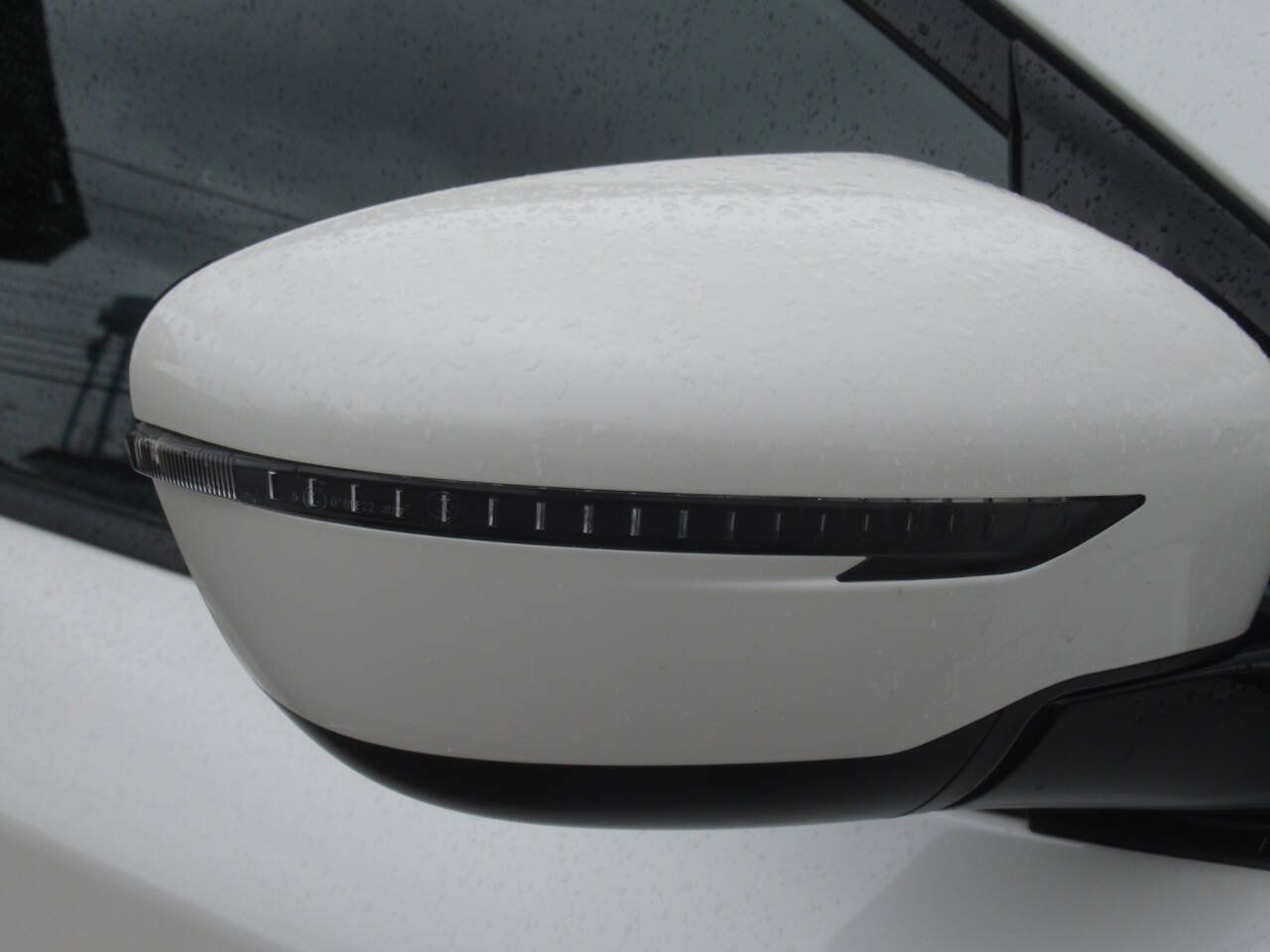 Used 2020 Nissan Pathfinder SV AWD/4WD image 5