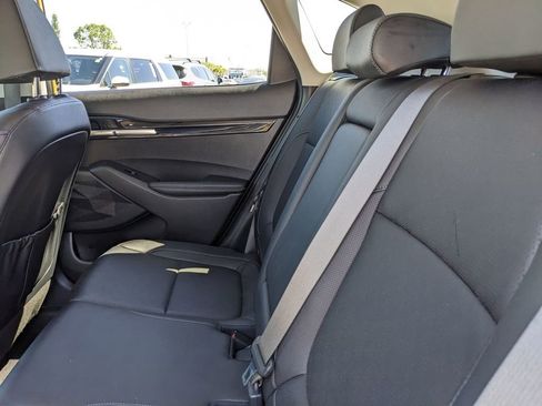 Certified 2021 Kia Seltos SX w/ SX Sunroof Package image 19