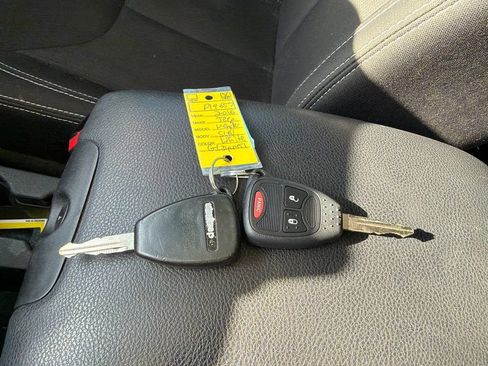 Used 2016 Jeep Wrangler Unlimited Sahara AWD/4WD image 27