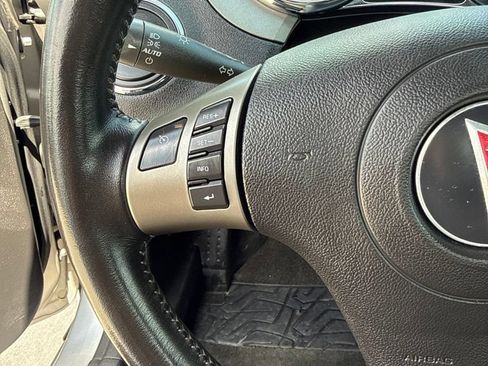 Used 2007 Pontiac Solstice Convertible w/ Premium Package RWD image 10