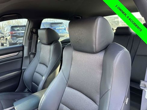 Used 2018 Honda Accord Sport image 5
