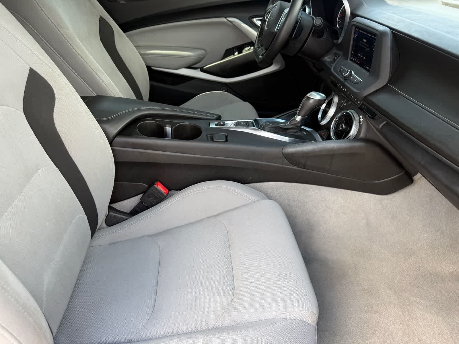 Used 2021 Chevrolet Camaro LT RWD image 30