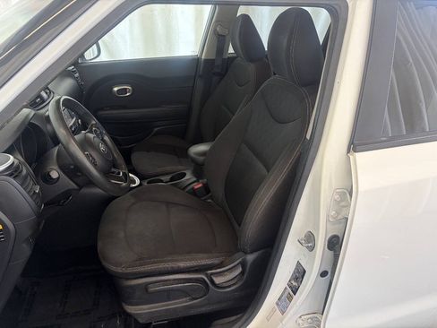 Used 2016 Kia Soul w/ Convenience Package FWD image 19