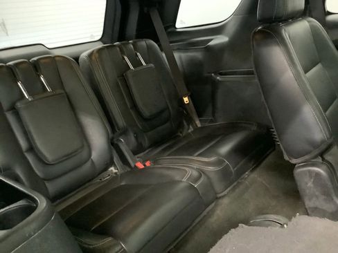 Used 2015 Ford Explorer Sport image 34