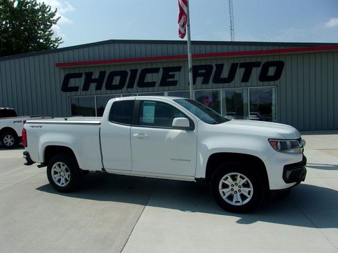 Used 2022 Chevrolet Colorado LT w/ Fleet Safety Package AWD/4WD image 2