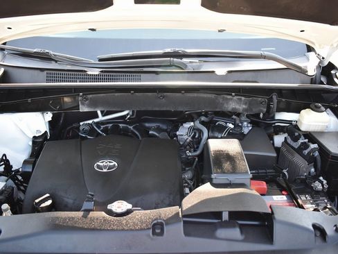 Used 2018 Toyota Highlander Limited image 15