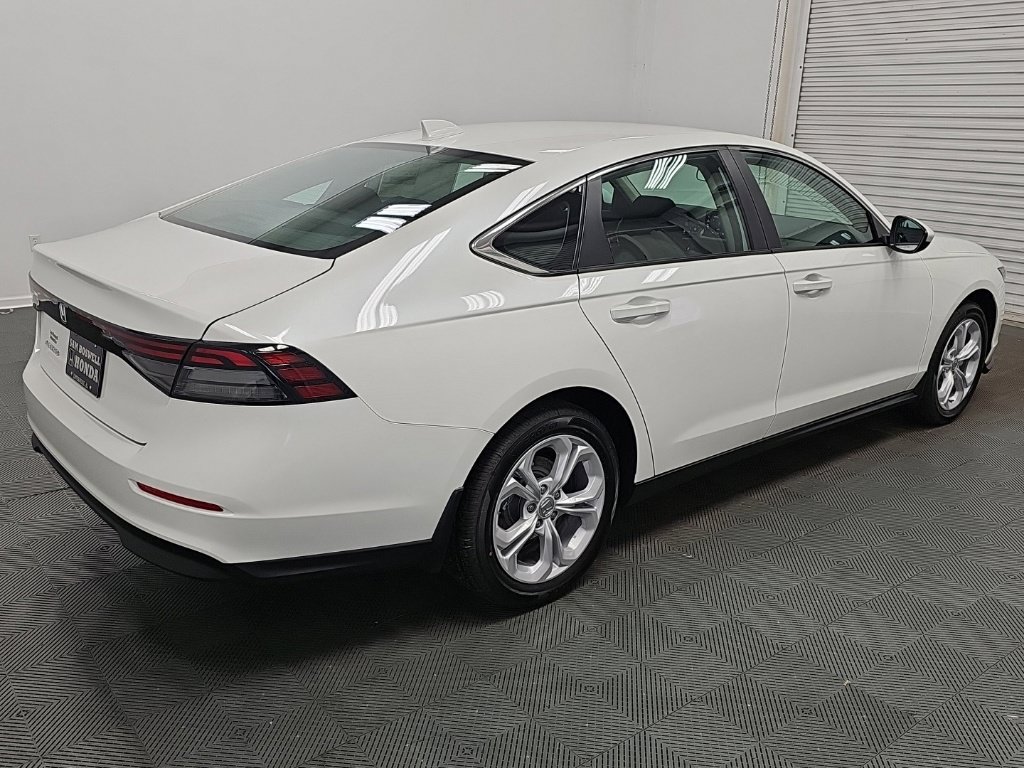 New 2026 Honda Accord LX image 8