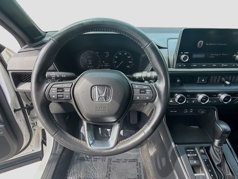 Used 2023 Honda CR-V Sport image 10
