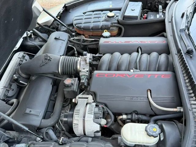 Used 2002 Chevrolet Corvette Convertible w/ Preferred Equipment Group2 RWD image 28