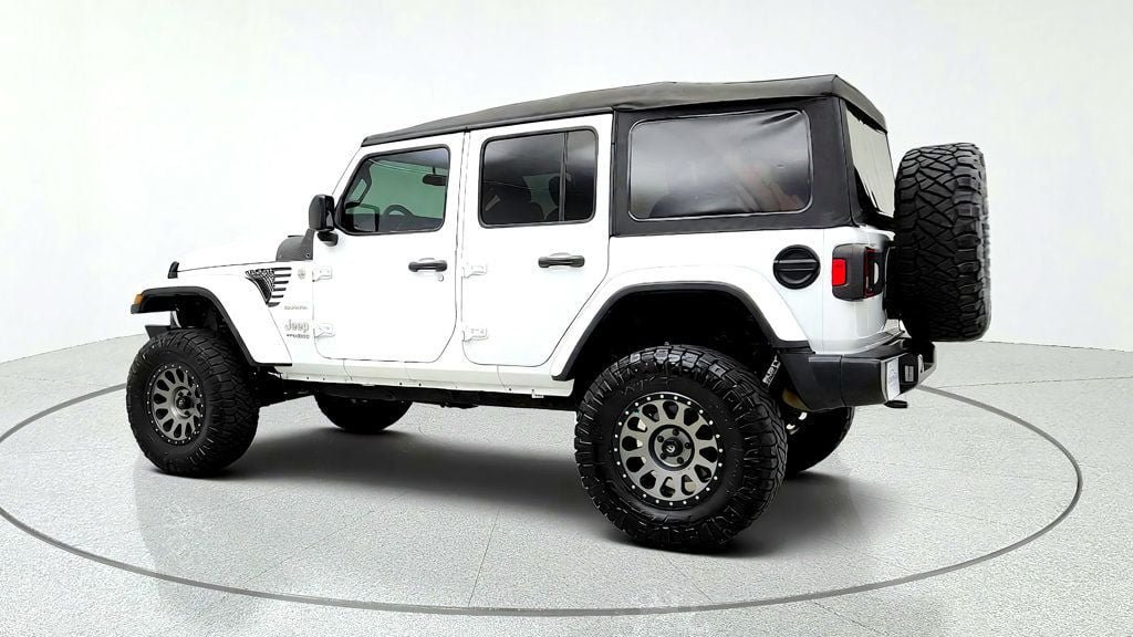 Used 2021 Jeep Wrangler Unlimited Sahara w/ Cold Weather Group AWD/4WD image 7
