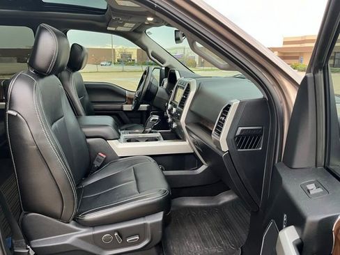 Used 2018 Ford F150 Lariat w/ Equipment Group 502A Luxury image 25