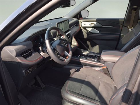 Used 2025 Ford Explorer ST w/ Sun And Sound Package AWD/4WD image 11