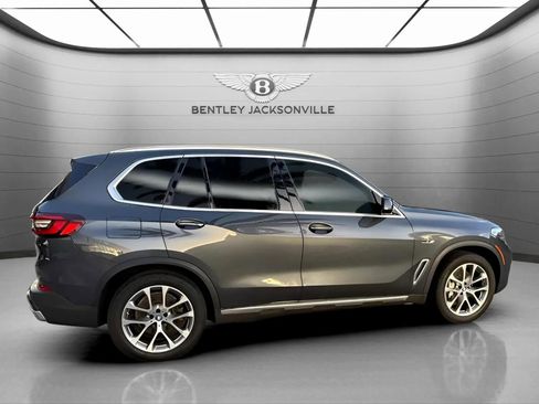 Used 2022 BMW X5 xDrive45e w/ Climate Comfort Package image 5