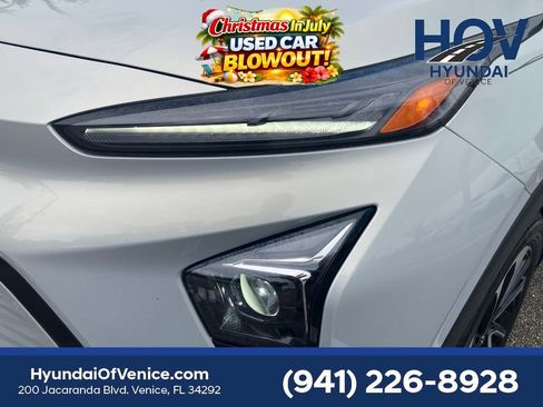 Used 2023 Chevrolet Bolt EUV Premier w/ Sun & Sound Package FWD image 7