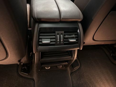 Used 2015 BMW X5 xDrive50i image 25