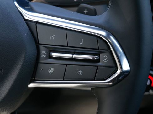 New 2026 Chevrolet Equinox LT w/ Convenience Package II AWD/4WD image 25
