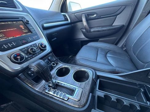 Used 2017 GMC Acadia Limited SLT image 12
