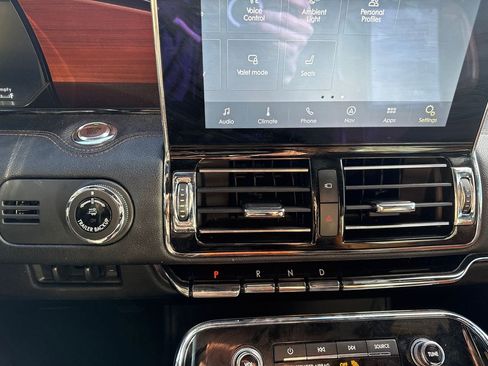 Used 2020 Lincoln Navigator L Reserve w/ Equipment Group 208A Reserve image 78