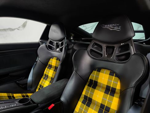 Used 2023 Porsche 718 Cayman GT4 RS w/ Weissach Package RWD image 27