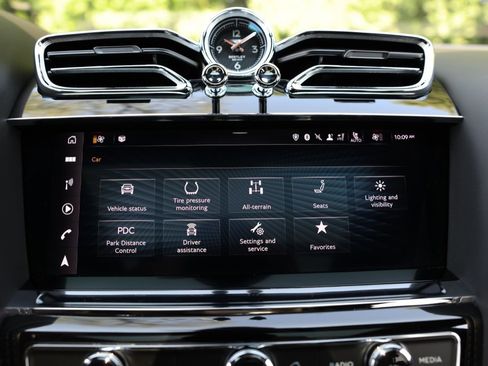 Used 2023 Bentley Bentayga Speed image 22