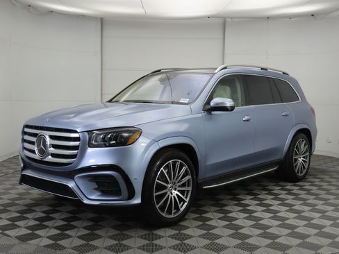 New 2026 Mercedes-Benz GLS 580 4MATIC image 1