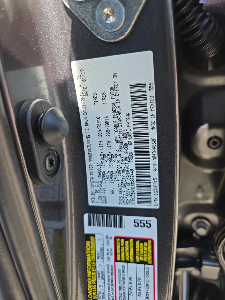 Used 2019 Toyota Tacoma TRD Off-Road w/ Technology Package AWD/4WD image 37