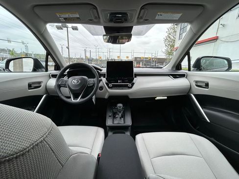 New 2026 Toyota Corolla Cross LE AWD/4WD image 18