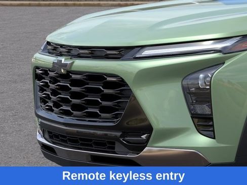 New 2026 Chevrolet Trax ACTIV w/ Sunroof Package FWD image 14