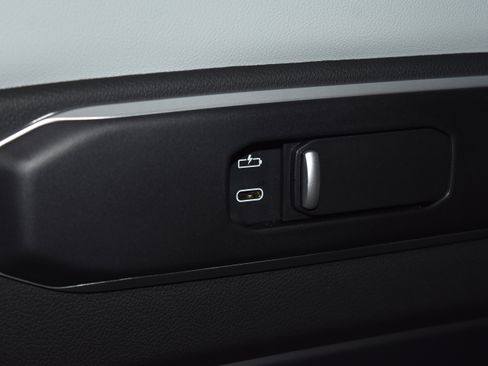 New 2026 BMW X5 xDrive40i w/ Executive Package image 20