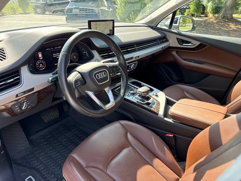 Used 2019 Audi Q7 2.0T Premium Plus w/ Premium Plus Package AWD/4WD image 10