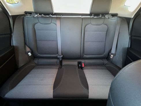 Used 2025 Chevrolet Trax LT image 36