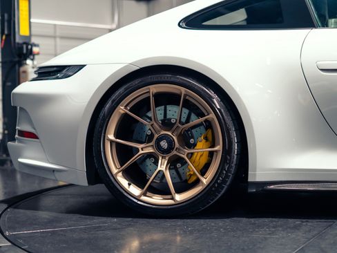 Used 2023 Porsche 911 GT3 RWD image 3
