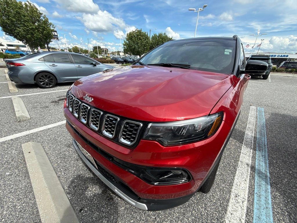 Used 2026 Jeep Compass Limited AWD/4WD image 2