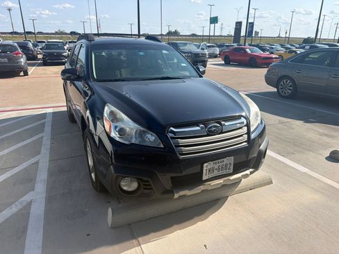 Used 2013 Subaru Outback 2.5i Limited AWD/4WD image 3