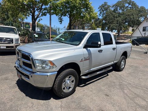 Used 2016 RAM 2500 Tradesman w/ Chrome Appearance Group AWD/4WD image 14