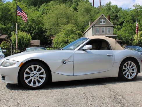 Used 2006 BMW Z4 3.0si RWD image 5