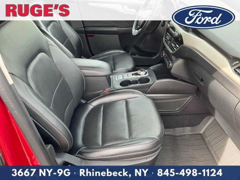 Used 2021 Ford Escape SEL w/ Technology Package AWD/4WD image 11