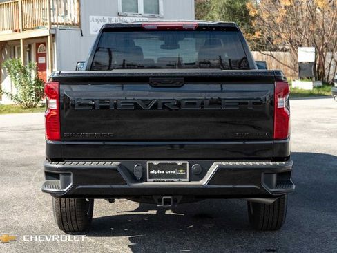 New 2026 Chevrolet Silverado 1500 Custom w/ LPO, Dark Essentials Package image 7