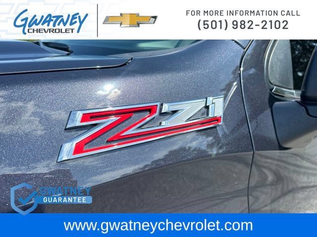 Used 2022 Chevrolet Silverado 1500 LTZ w/ Z71 Off-Road Package AWD/4WD image 9