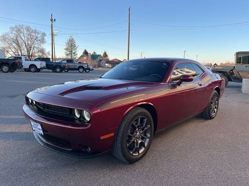 Used 2018 Dodge Challenger GT w/ GT Interior Package image 5