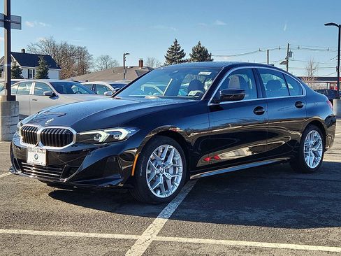 Used 2025 BMW 330i xDrive Sedan w/ Convenience Package image 3