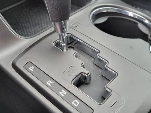 Used 2013 Kia Sorento LX w/ Value Pkg image 29