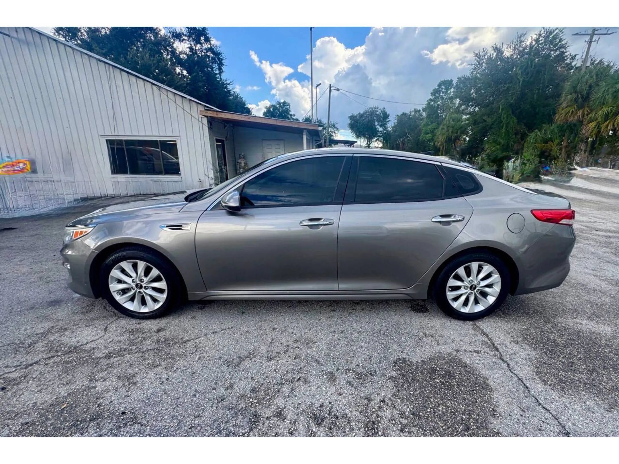 Used 2016 Kia Optima EX FWD image 6