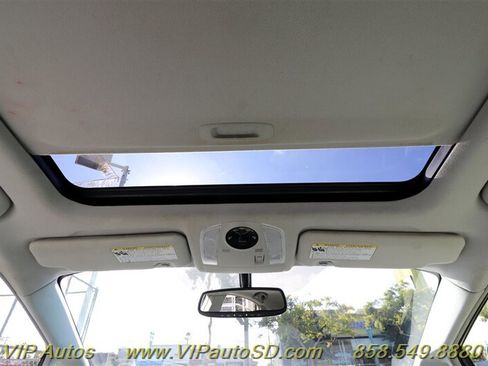 Used 2014 Toyota Prius Four w/ Solar Roof Package image 28