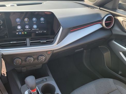 Used 2024 Chevrolet Trax RS w/ Driver Confidence Package image 21