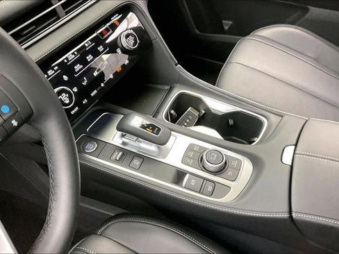 Certified 2025 INFINITI QX60 Luxe w/ Black Edition image 17